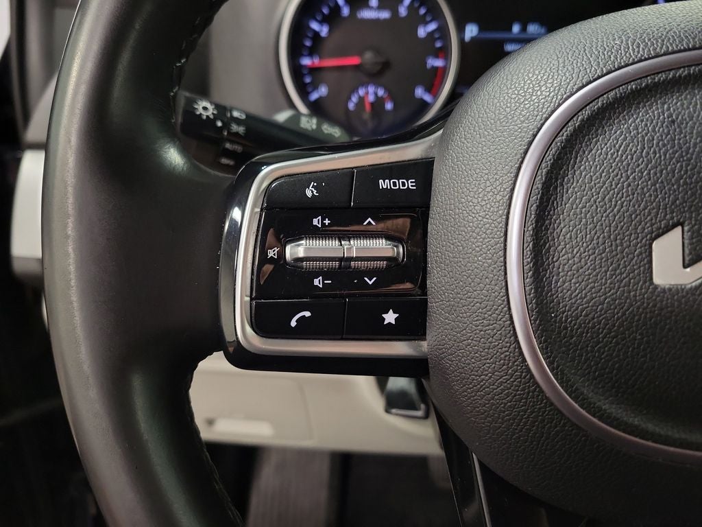 2023 Kia Carnival LX Seat Package
