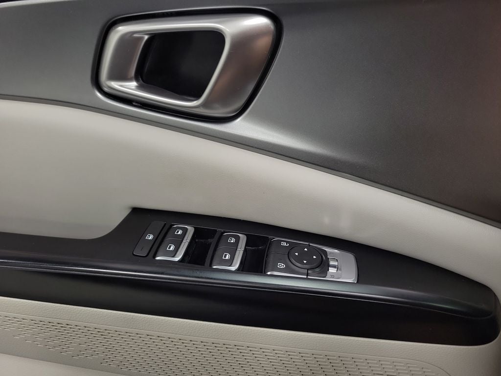 2023 Kia Carnival LX Seat Package