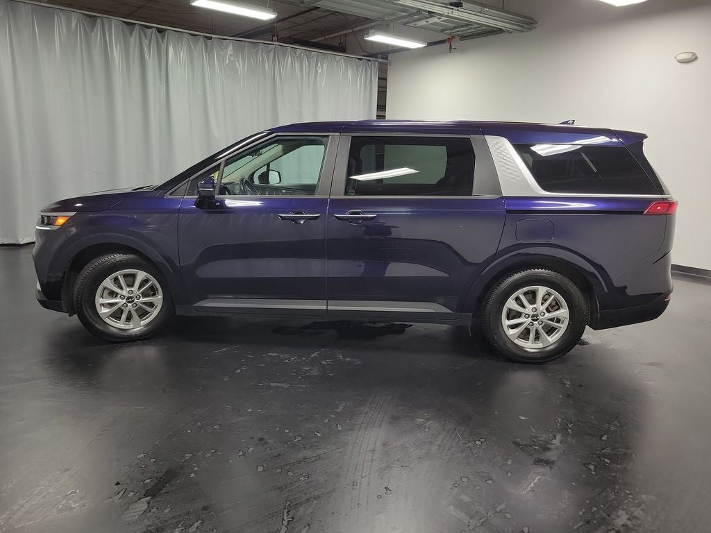 2023 Kia Carnival LX Seat Package