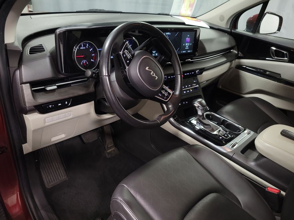 2022 Kia Carnival SX