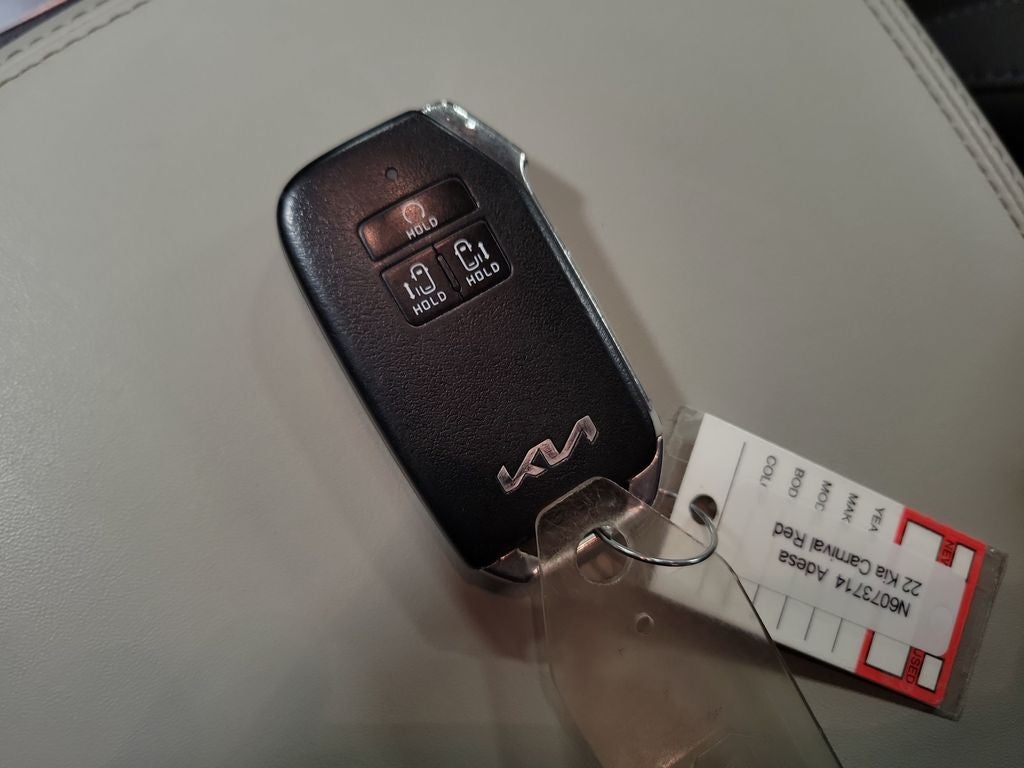 2022 Kia Carnival SX