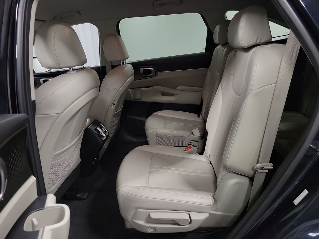 2022 Kia Sorento Hybrid S