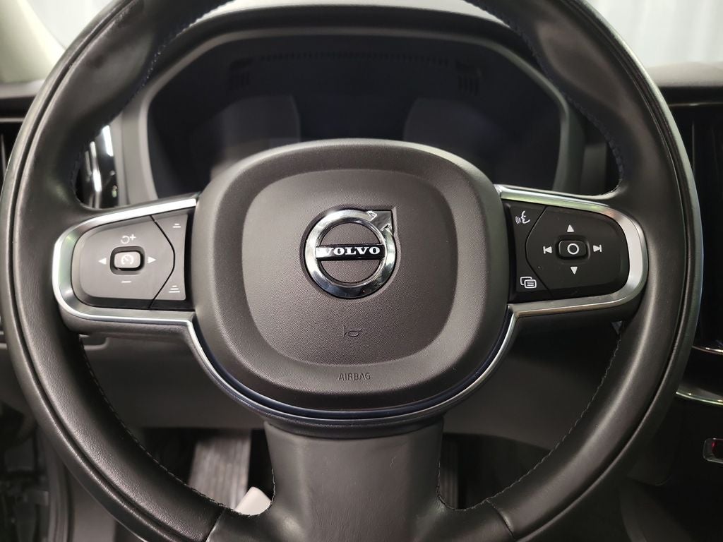 2019 Volvo XC60 T5 Momentum