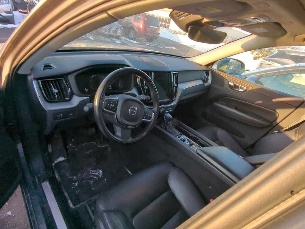 2019 Volvo XC60 T5 Momentum