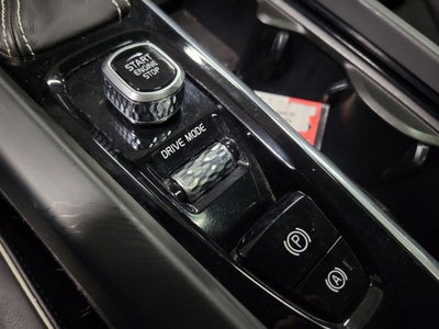 2019 Volvo XC60 T5 R-Design