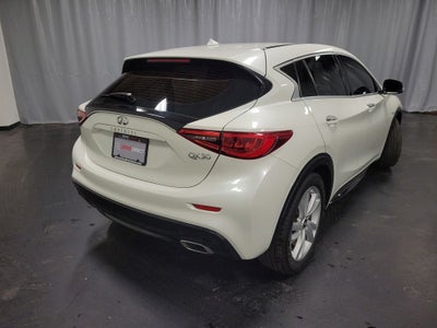 2018 INFINITI QX30 Luxury