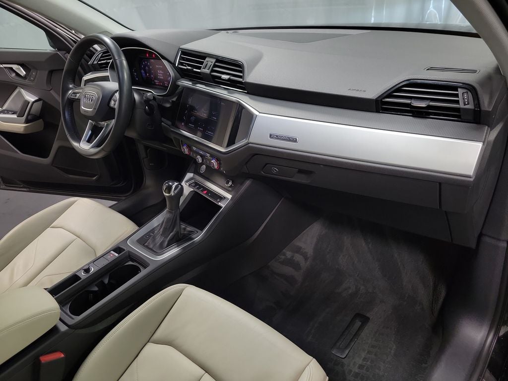 2020 Audi Q3 Premium quattro