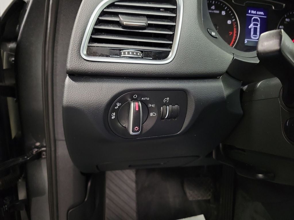 2018 Audi Q3 2.0T Premium quattro