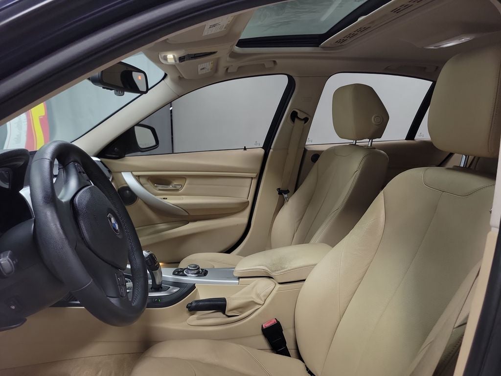 2013 BMW 3 Series 328i