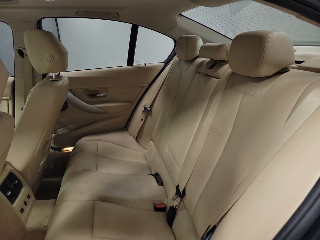 2013 BMW 3 Series 328i