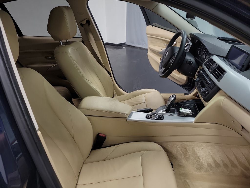 2013 BMW 3 Series 328i