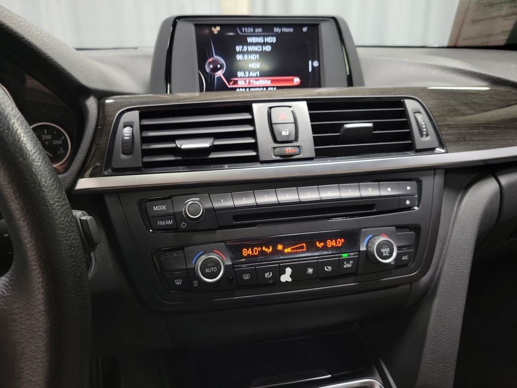 2015 BMW 3 Series 320i