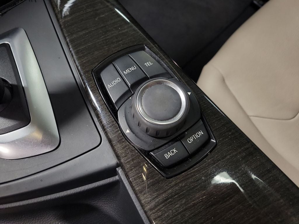 2015 BMW 3 Series 320i