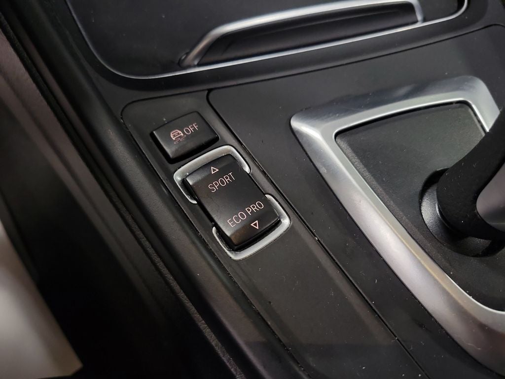 2018 BMW 3 Series 320i xDrive
