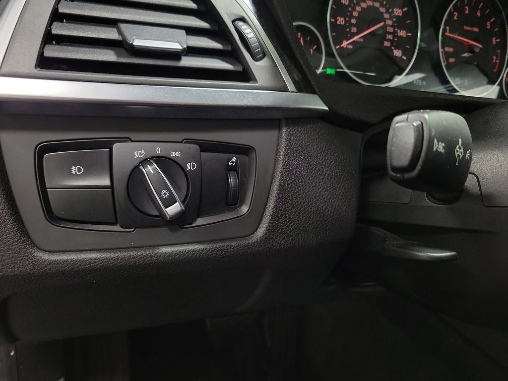 2016 BMW 3 Series 320i xDrive