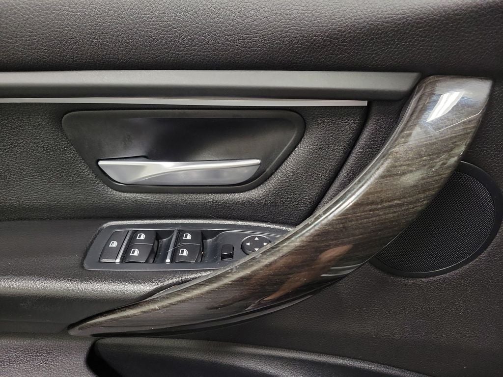 2016 BMW 3 Series 320i xDrive