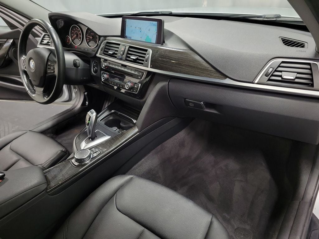 2016 BMW 3 Series 320i xDrive