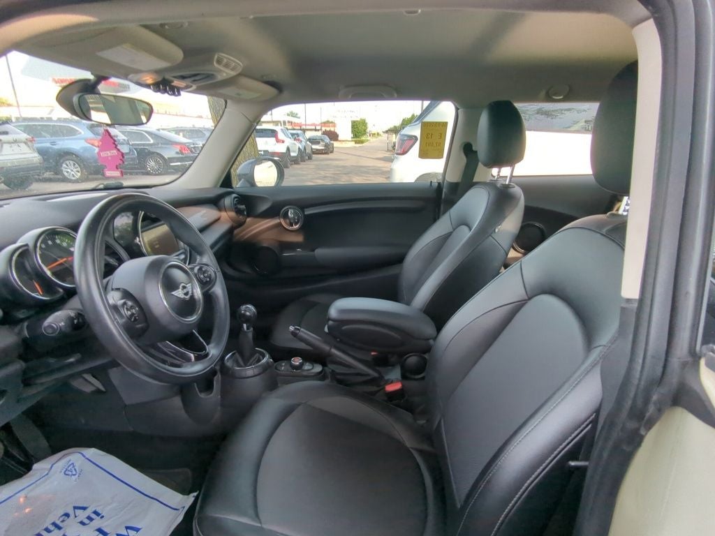 2015 MINI Cooper Base