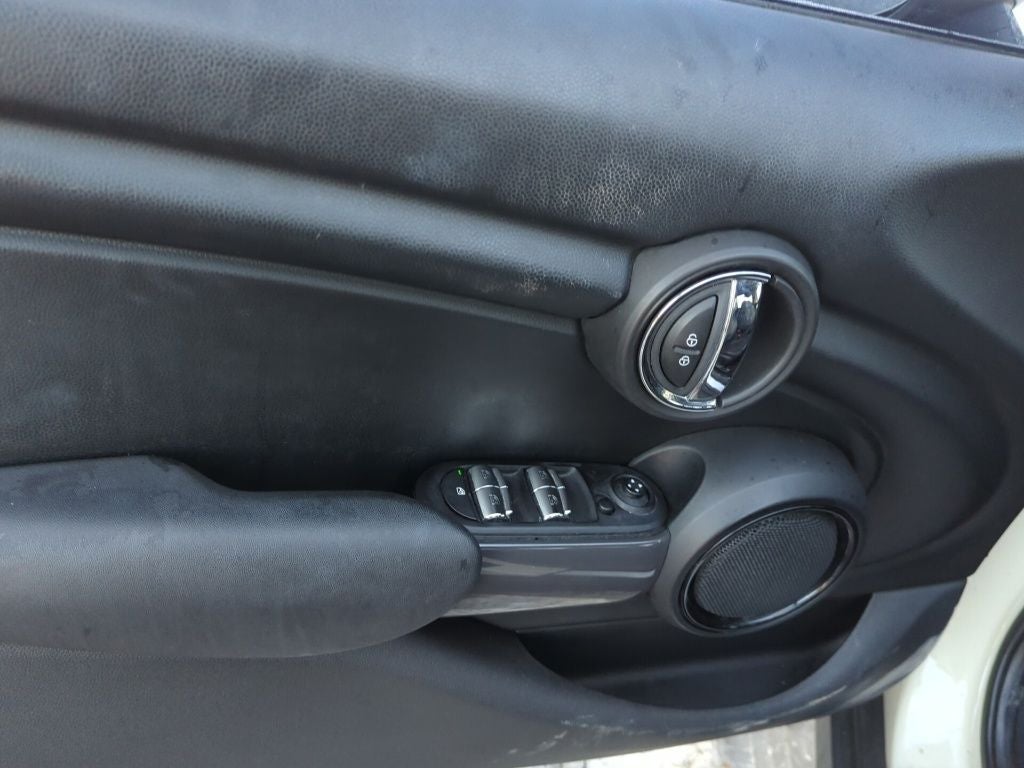 2017 MINI Cooper Base