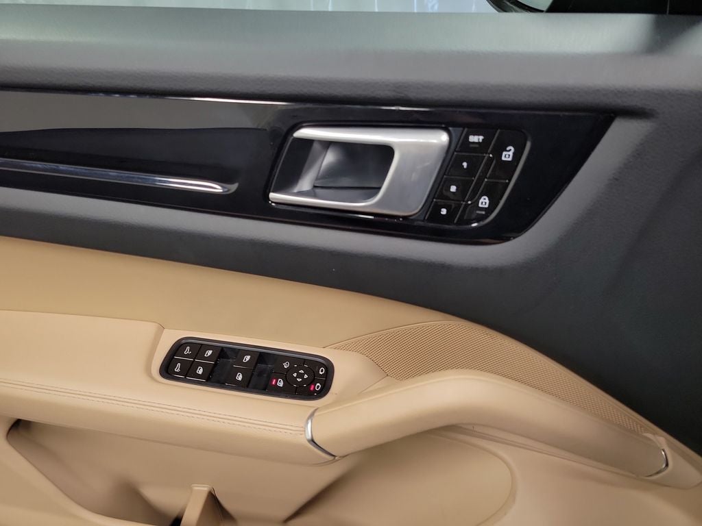 2020 Porsche Cayenne Base