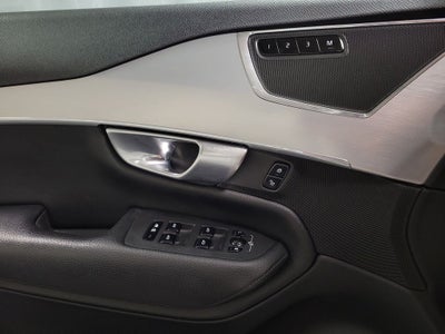 2018 Volvo XC90 T5 Momentum