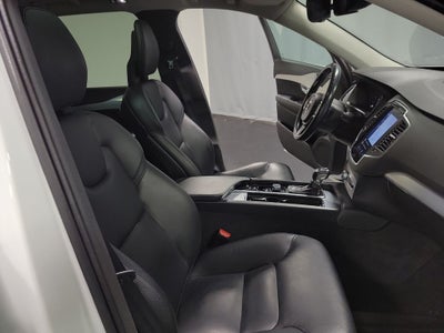 2018 Volvo XC90 T5 Momentum
