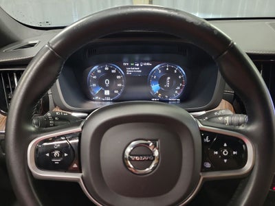 2021 Volvo XC60 T5 Inscription