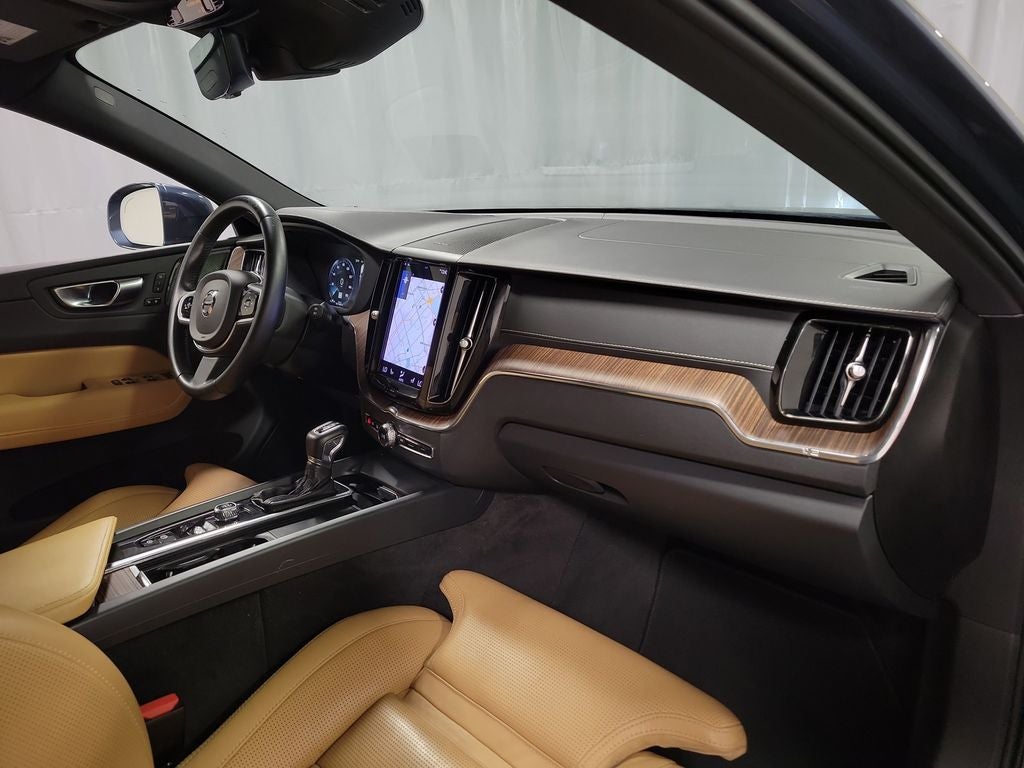 2021 Volvo XC60 T5 Inscription