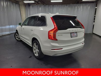 2022 Volvo XC90 T5 Momentum