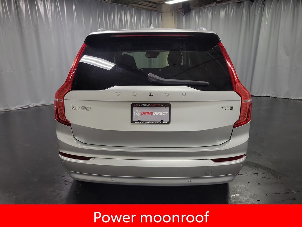 2022 Volvo XC90 T5 Momentum