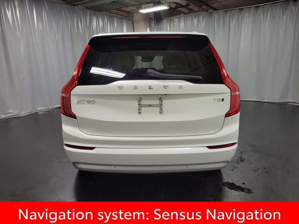2022 Volvo XC90 T5 Momentum