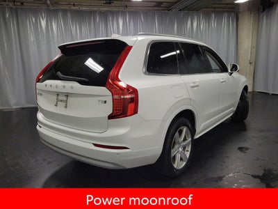 2022 Volvo XC90 T5 Momentum