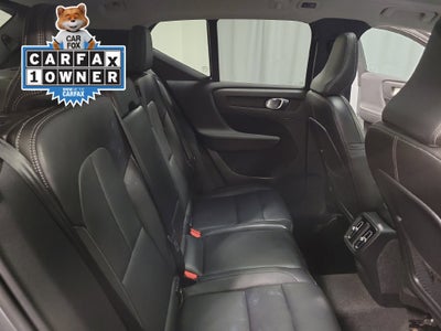 2019 Volvo XC40 Momentum