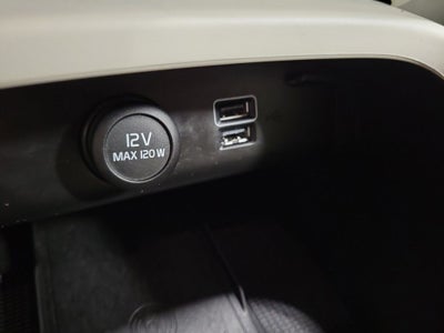 2020 Volvo XC40 Momentum