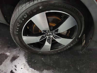2019 Volvo XC40 Momentum