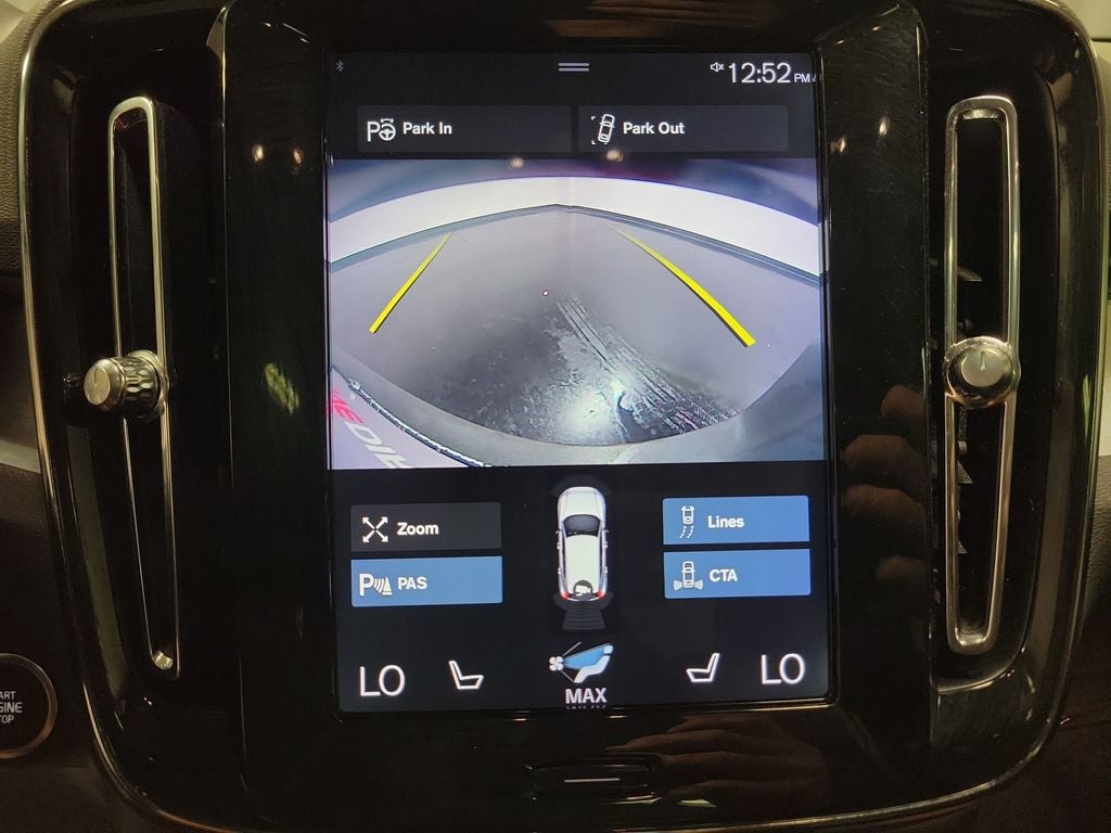 2019 Volvo XC40 Momentum