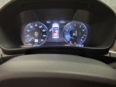 2019 Volvo XC40 Momentum