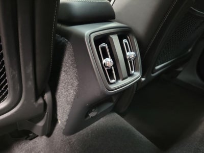 2019 Volvo XC40 Momentum