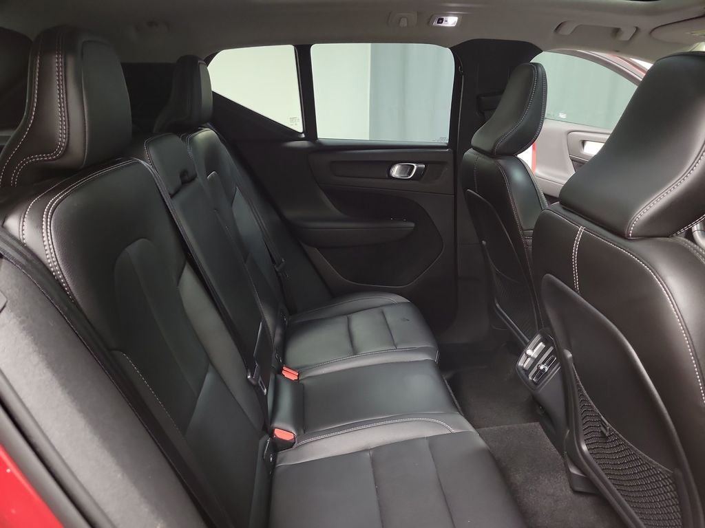 2019 Volvo XC40 Momentum