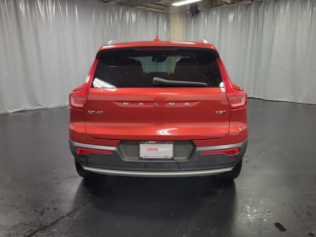 2019 Volvo XC40 Momentum