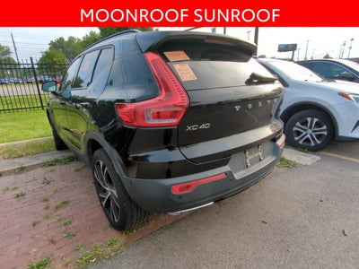 2019 Volvo XC40 R-Design