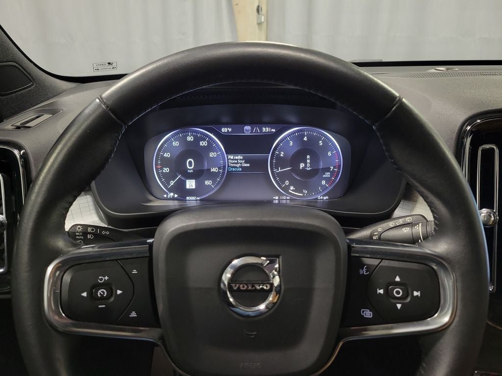 2019 Volvo XC40 Momentum