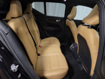 2019 Volvo XC40 Momentum