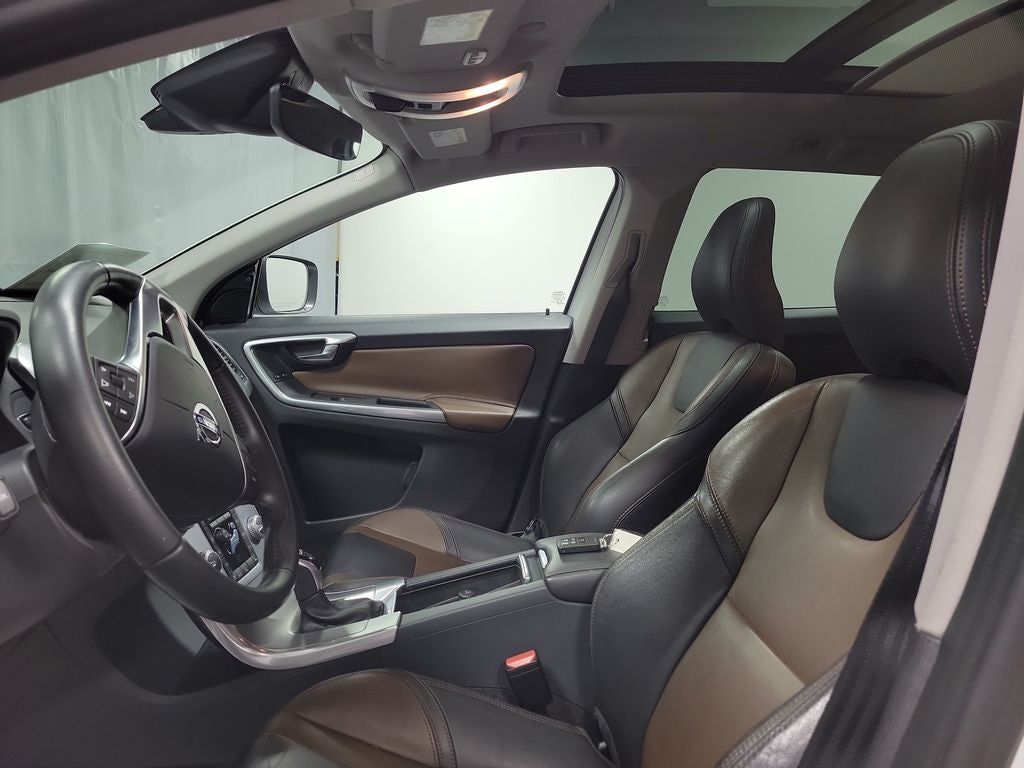 2017 Volvo XC60 T5 Dynamic