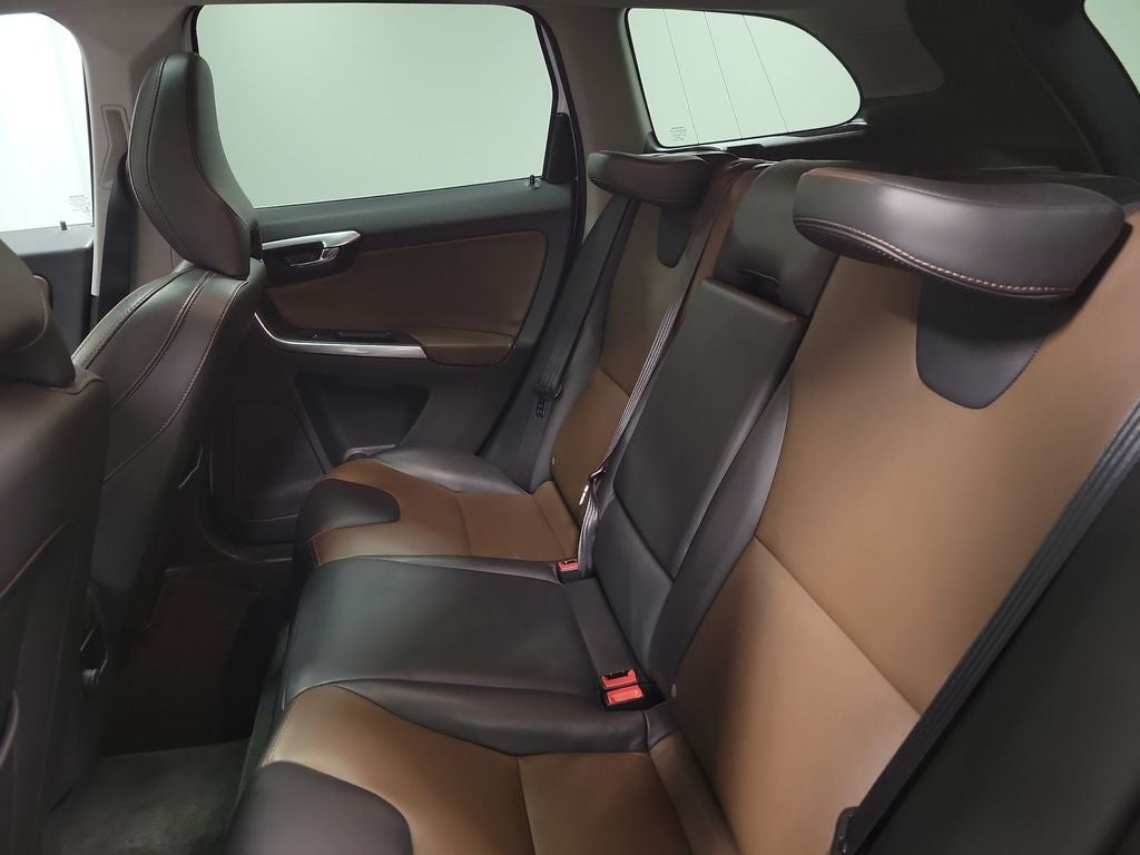 2017 Volvo XC60 T5 Dynamic