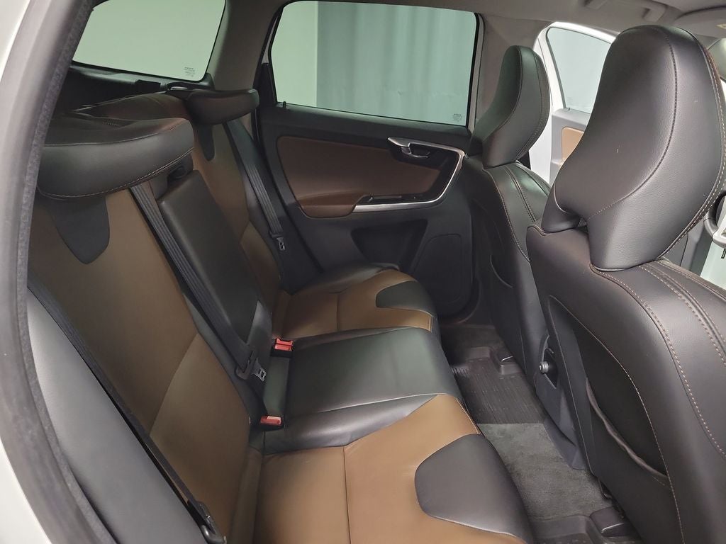 2017 Volvo XC60 T5 Dynamic