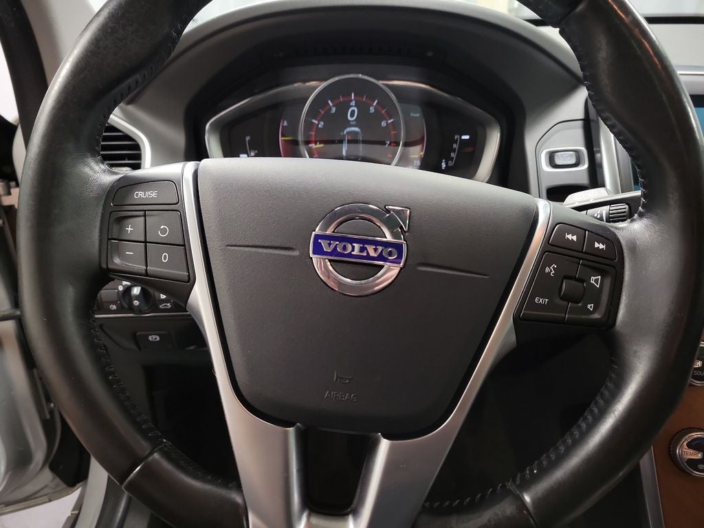 2017 Volvo XC60 T5 Inscription