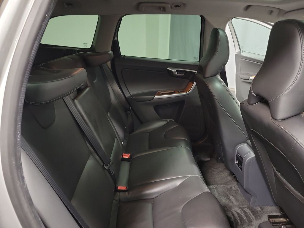 2017 Volvo XC60 T5 Inscription