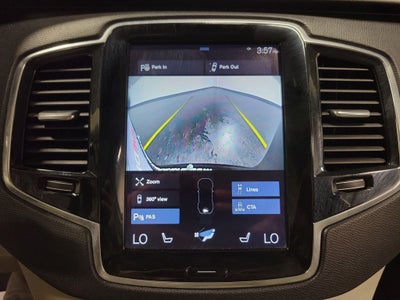 2017 Volvo XC90 T6 Momentum