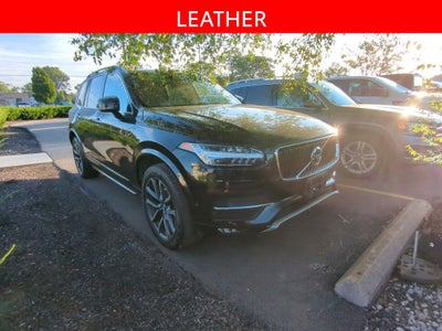 2017 Volvo XC90 T6 Momentum